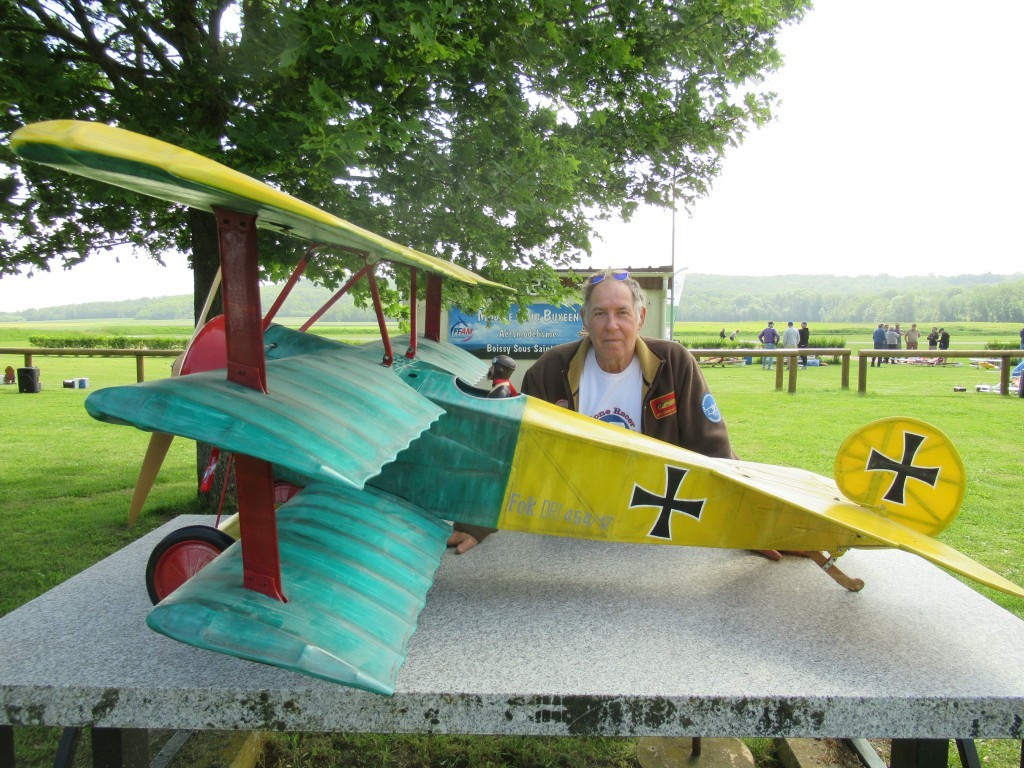 Le Fokker est enfin pret pour son 1er vol